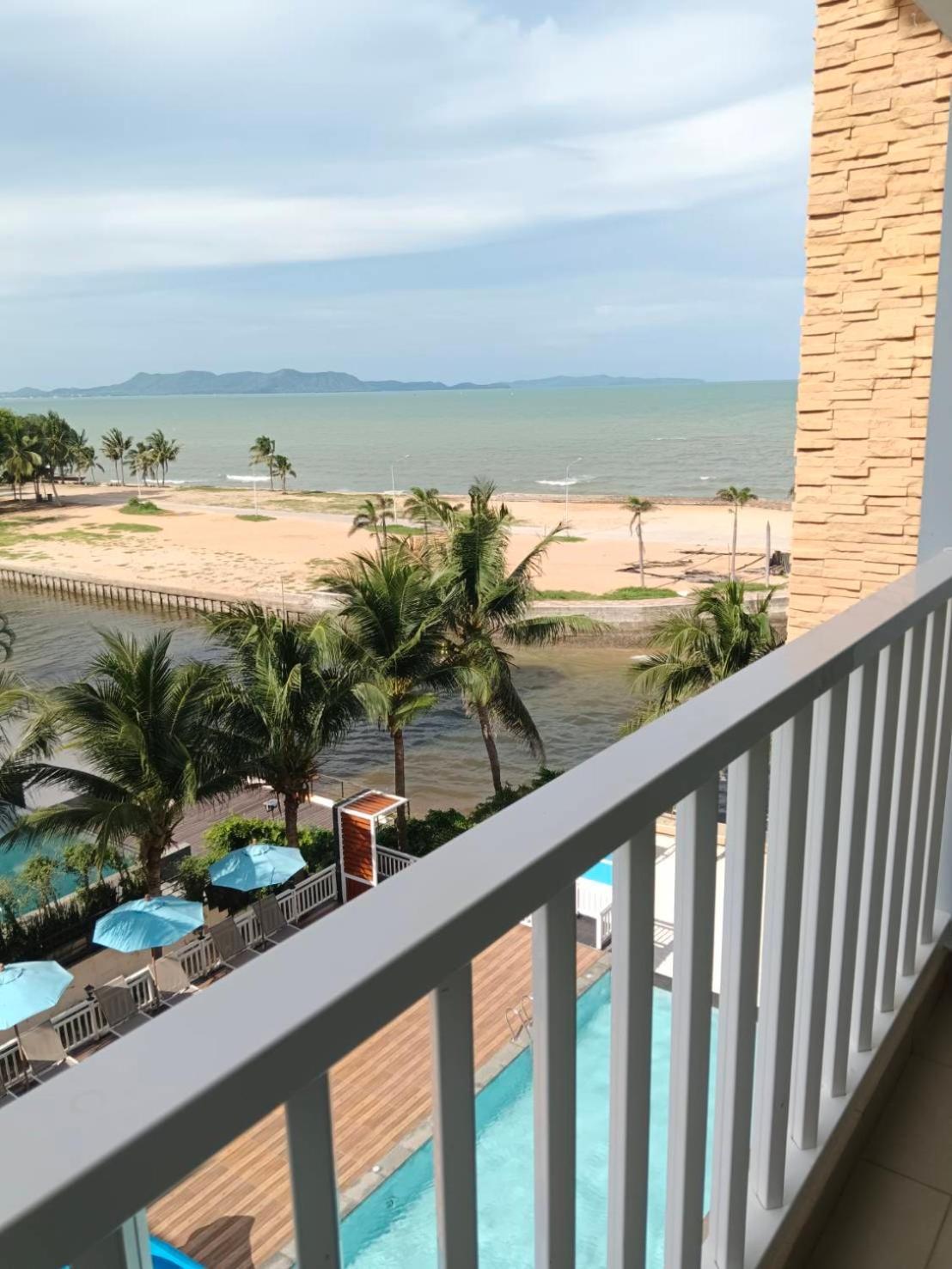 Saisawan Beach Luxury Hotel Na Chom Thian Ngoại thất bức ảnh